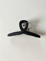 Load image into Gallery viewer, Jumbo Swirl Claw Hair Clip
