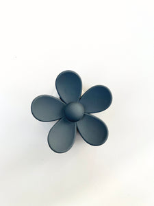 Solid Flower Claw Hair Clip